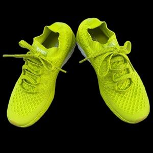 NOBULL Sneakers